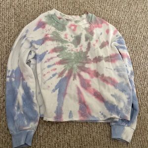 Cropped crew neck